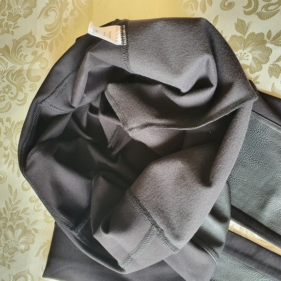 Decjuba Black Pant Leggings Large / AU 14 | Like New / Excellent Condition - Picture 16 of 16